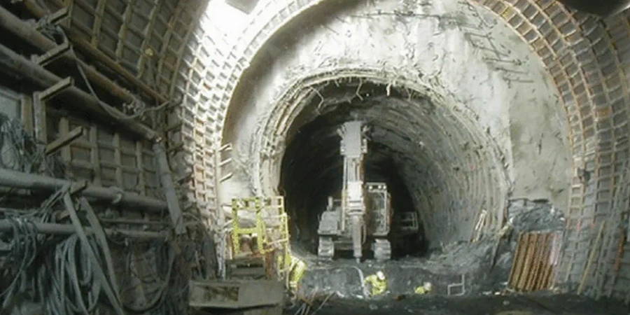 Geotechnische Analyse für Tunnel in weichem Boden in Moers